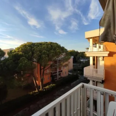 Bright Sea Front With Balcony Bibione