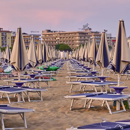 Bright Sea Front With Balcony Apartment